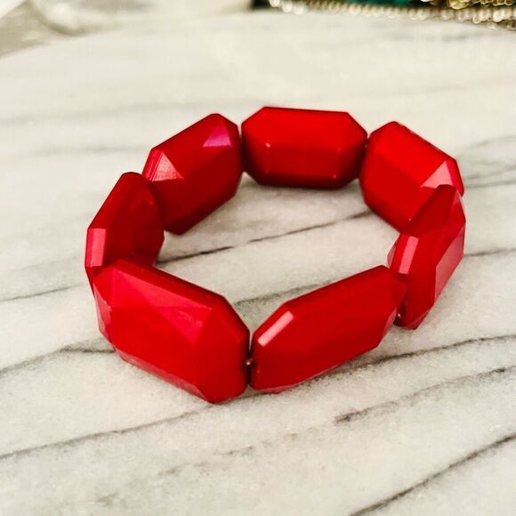 Jewelry - Chunky Acrylic Beaded Bracelet Red Plastic Stretch Statement Colorful